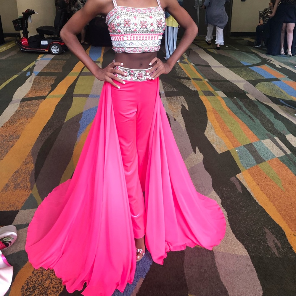 Girls Fun Fashion